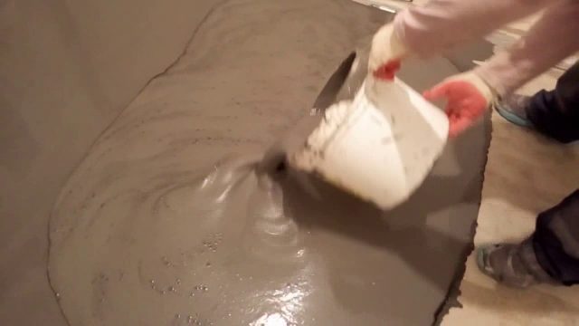 можно ли заливать жидкий пол частями