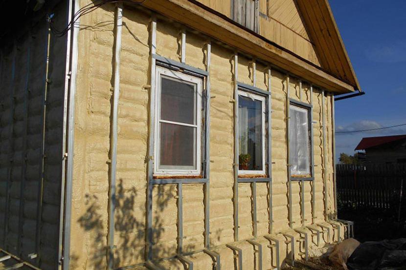 Стены из пены – как лучший способ утепления дома, плюсы и минусы, виды пены, особенности нанесения 1 58 Строительный портал