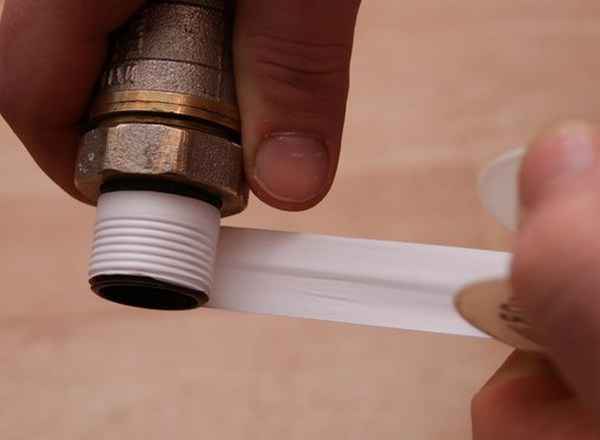 Как врезать отвод в стальную трубу без сварки